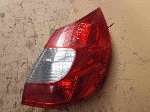 FEU ARRIERE DROIT RENAULT - Vue 1